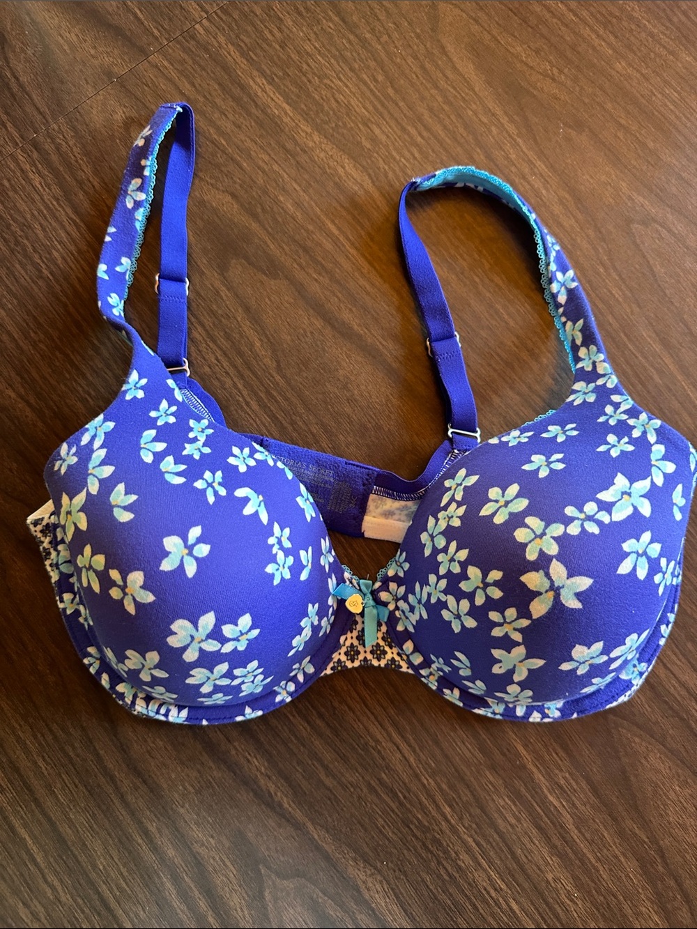 Victoria's Secret Purple Floral Lined Perfect Coverage Underwire Bra